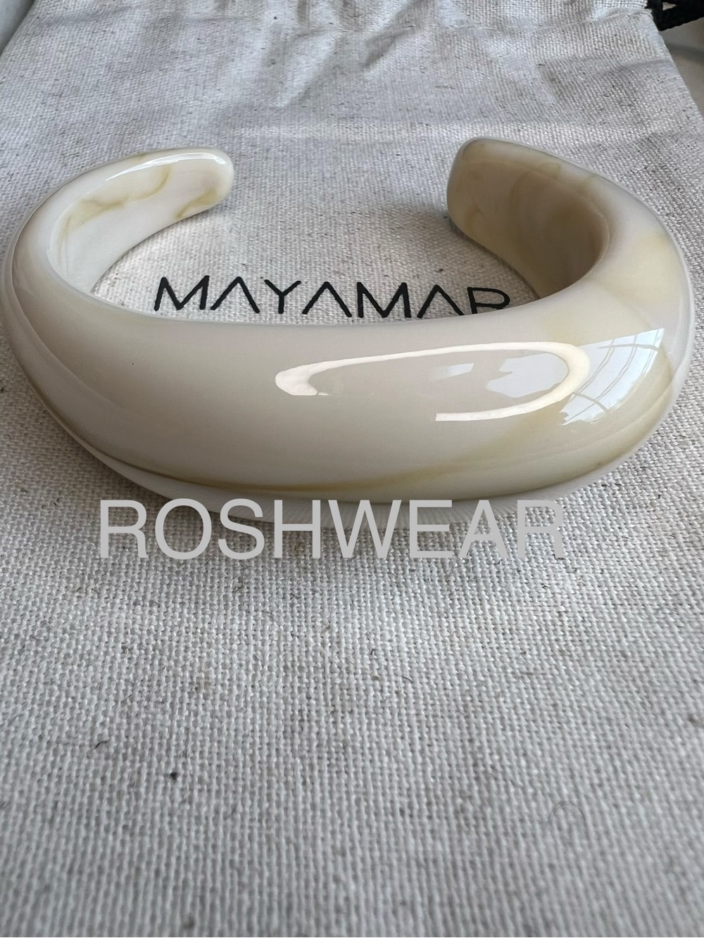 MAYAMAR Cream Resin Open Cuff Bracelet NWOT - Picture 4 of 4